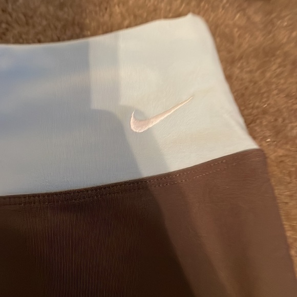 Nike leggings - Picture 2 of 3
